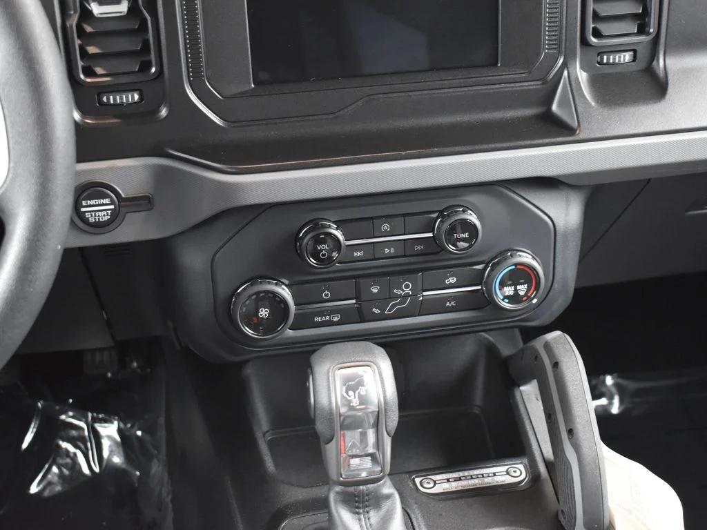 2022 Ford Bronco 4-Door Base - Photo 22