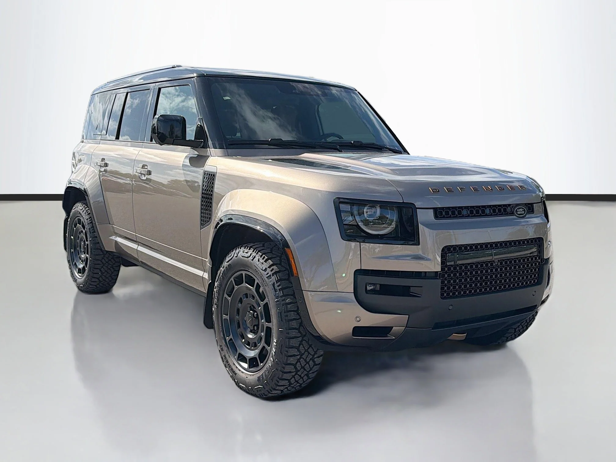 New 2026 Petra Copper Land Rover OCTA image 7