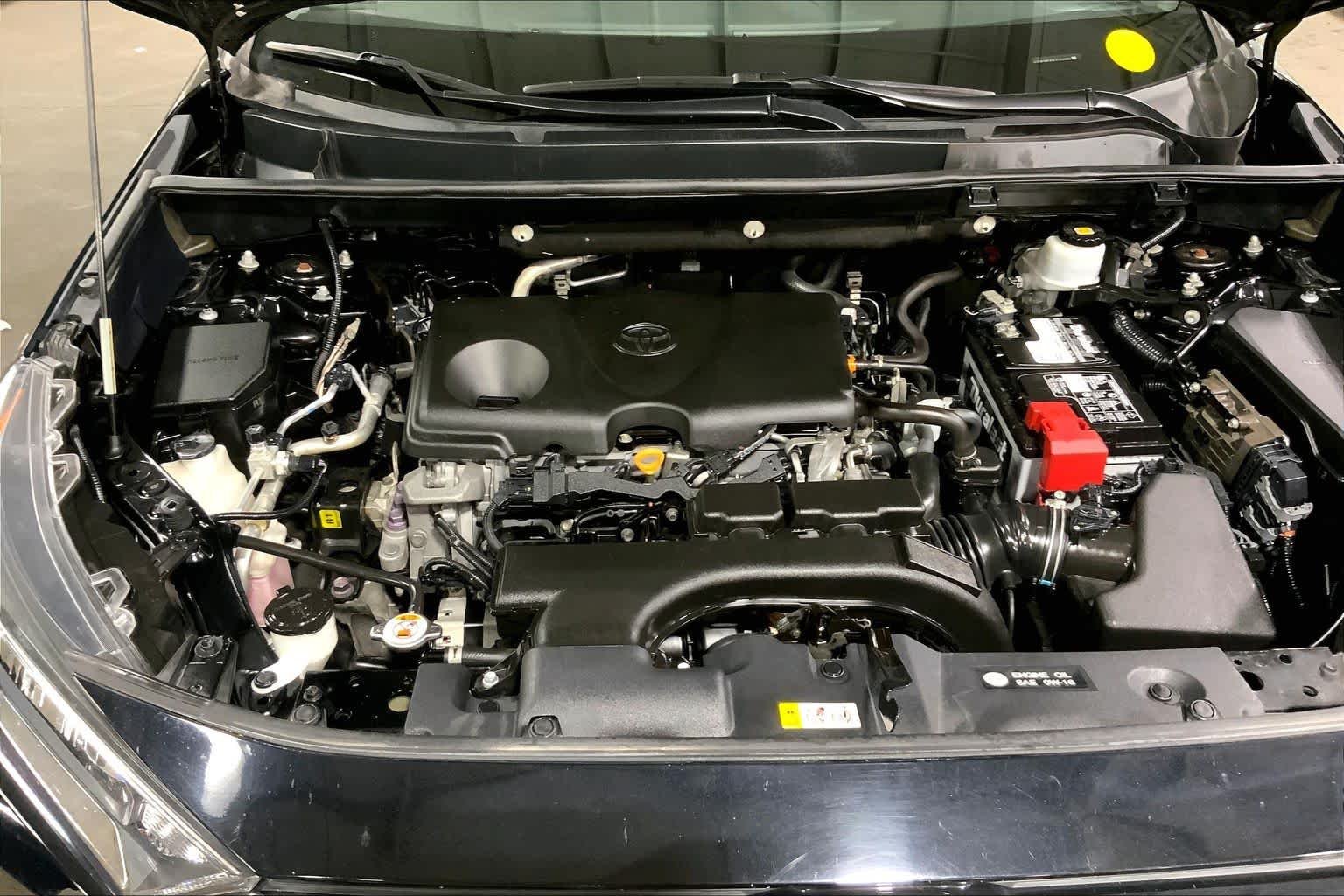 Used 2020 Midnight Black Metallic Toyota XLE image 32