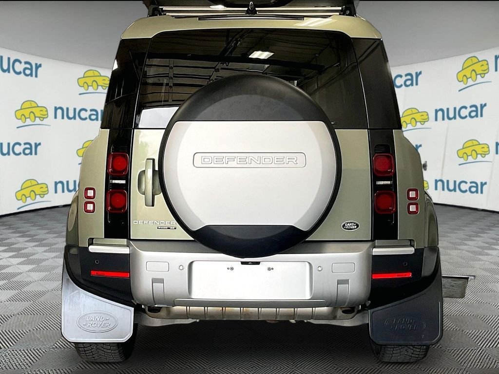 Used 2020 Green Land Rover SE image 5