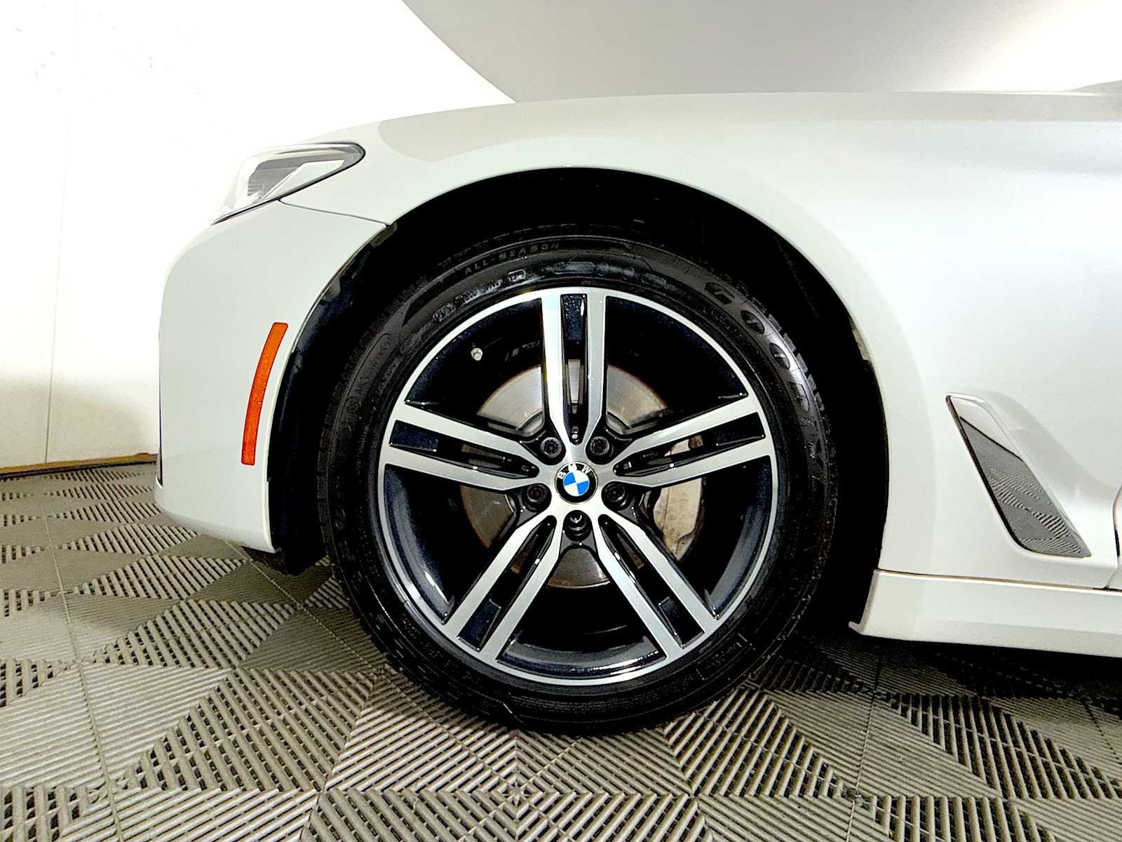 Used 2023 Mineral White Metallic BMW 530i xDrive image 8