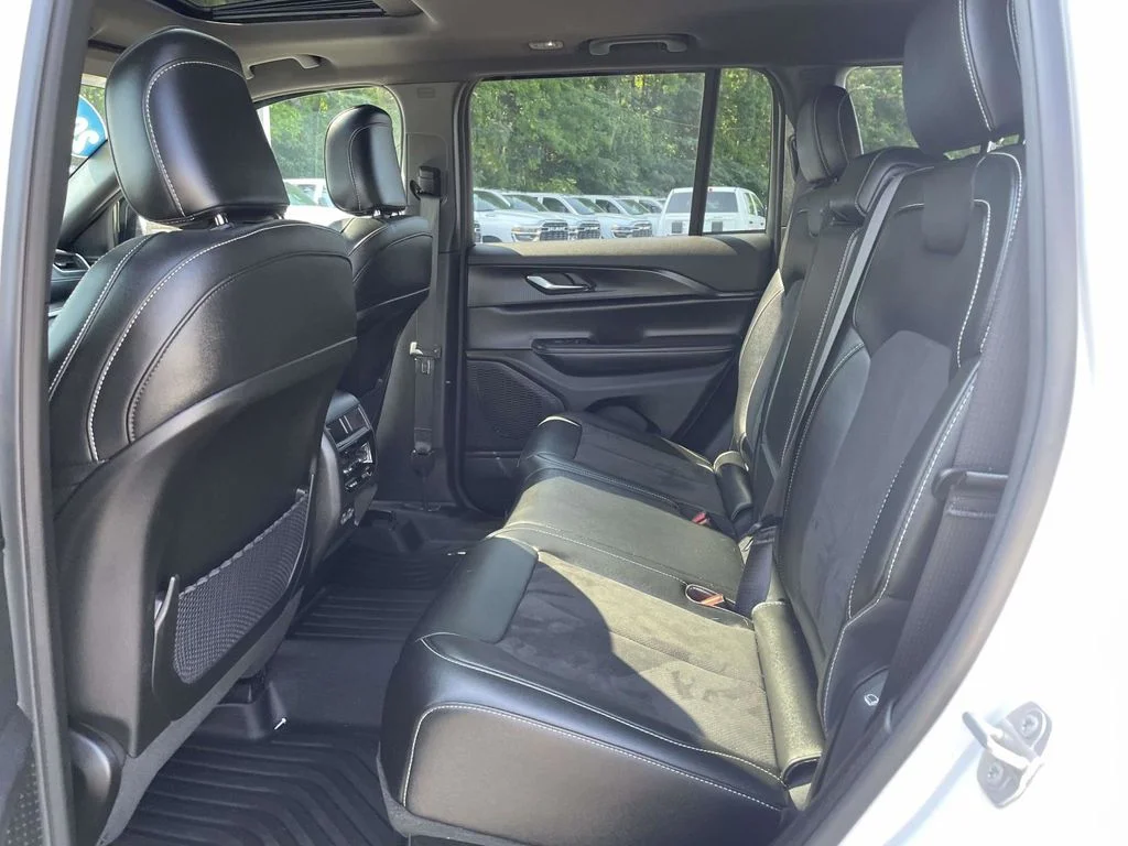 Used 2024 White Jeep Altitude X image 20