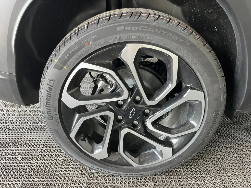 New 2026 Sterling Gray Metallic Chevrolet 2RS image 23