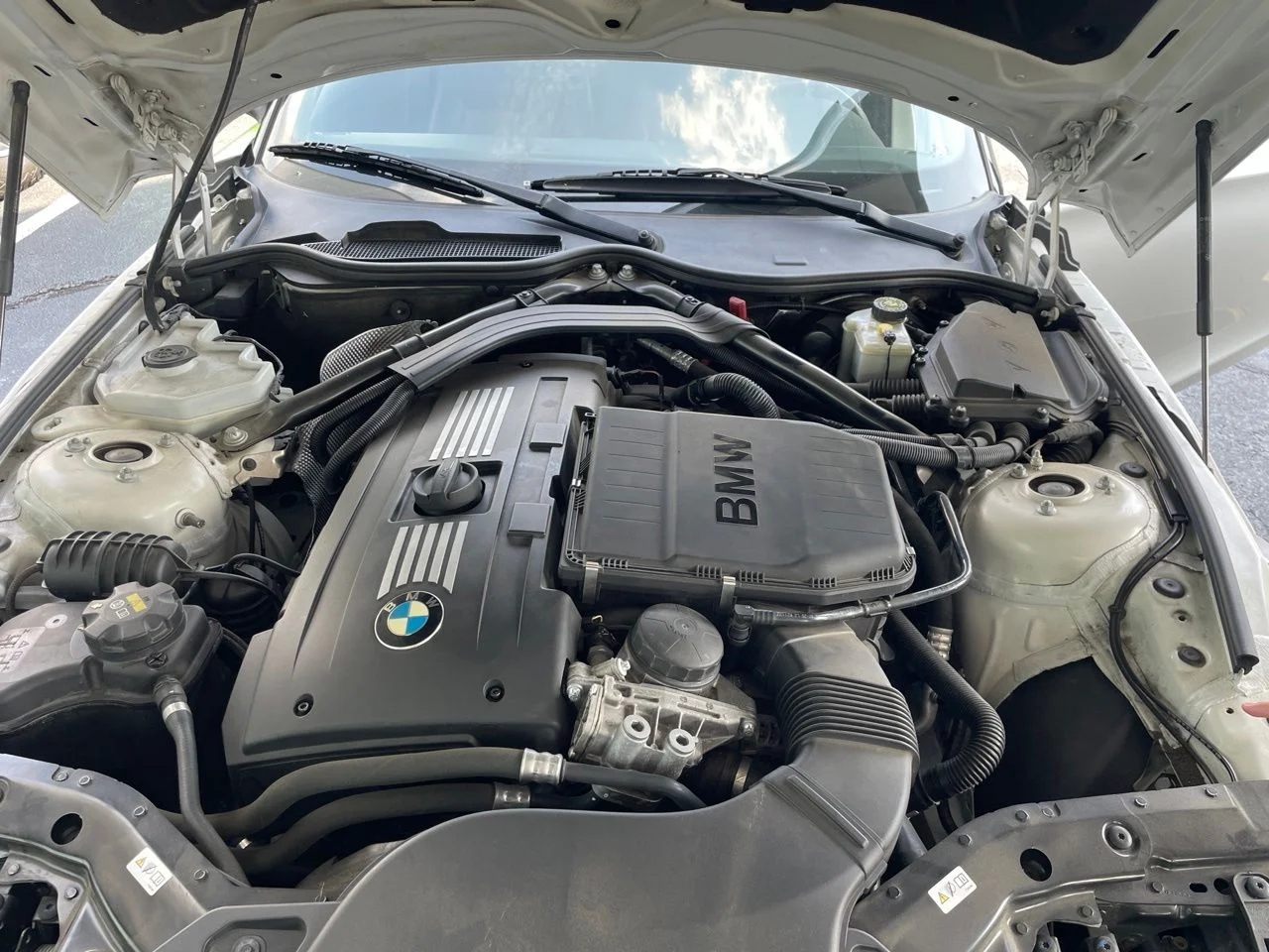 Used 2016 White BMW sDrive35i image 19