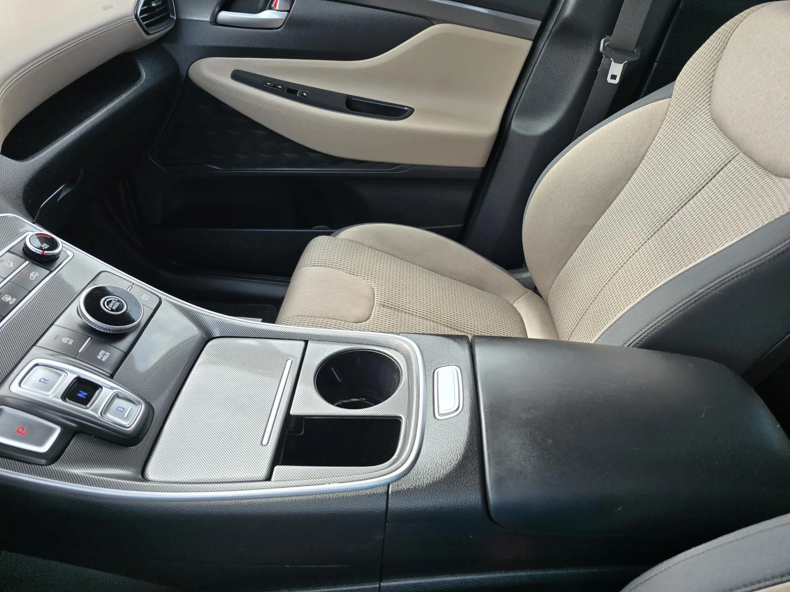 Used 2023 Serenity White Pearl Hyundai SE image 17