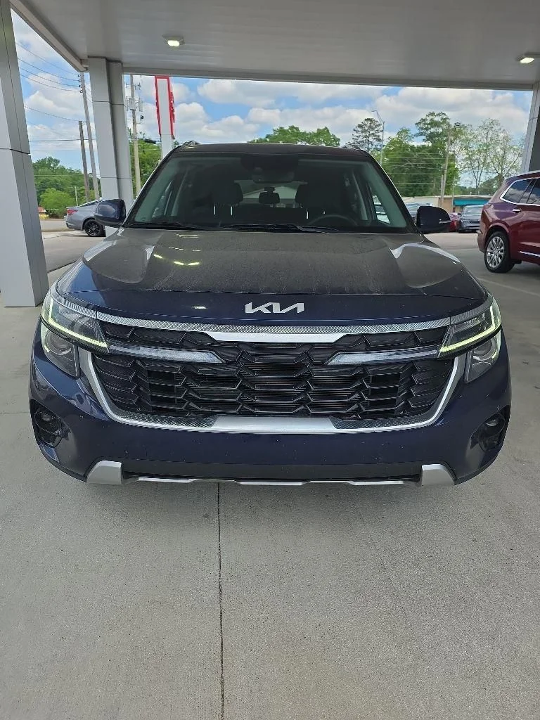 Used 2024 Blue Kia EX image 7