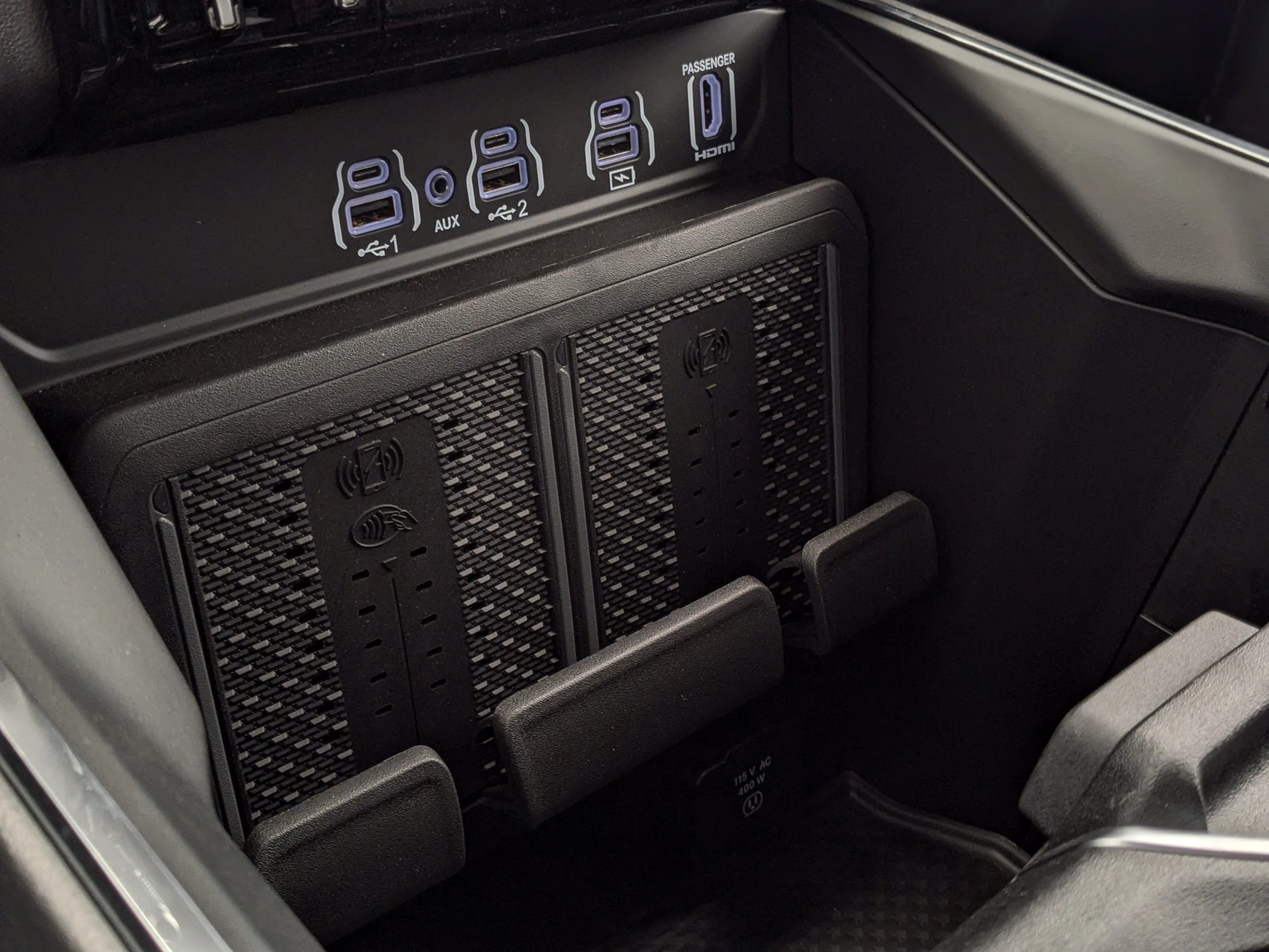 New 2026 Black RAM Laramie - - Twin Turbo - 22 Black Wheels - 14.4 Screen - Harman/Kardon - Pano Sunroof & More! image 23