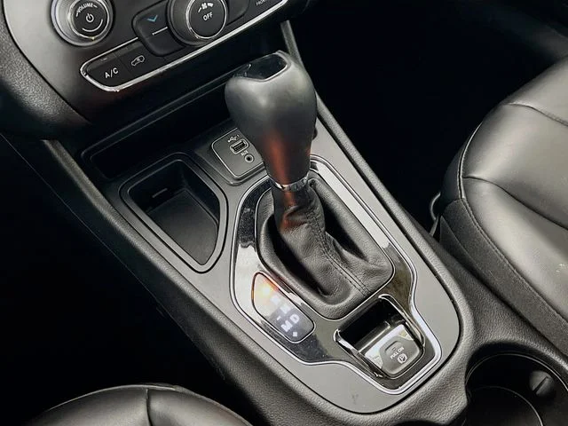 2020 Jeep Cherokee Latitude Plus - Photo 21