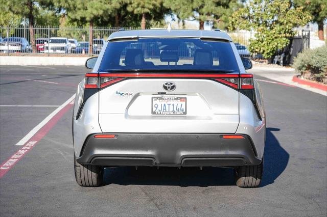 Certified Used 2023 ELEMENTAL SILVER Toyota  image 8