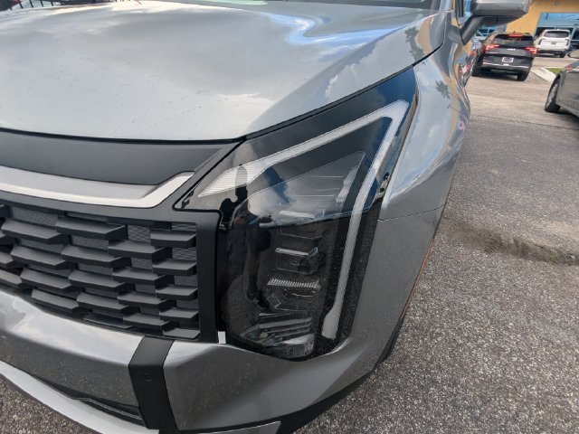 New 2026 Steel Gray Kia LX image 36