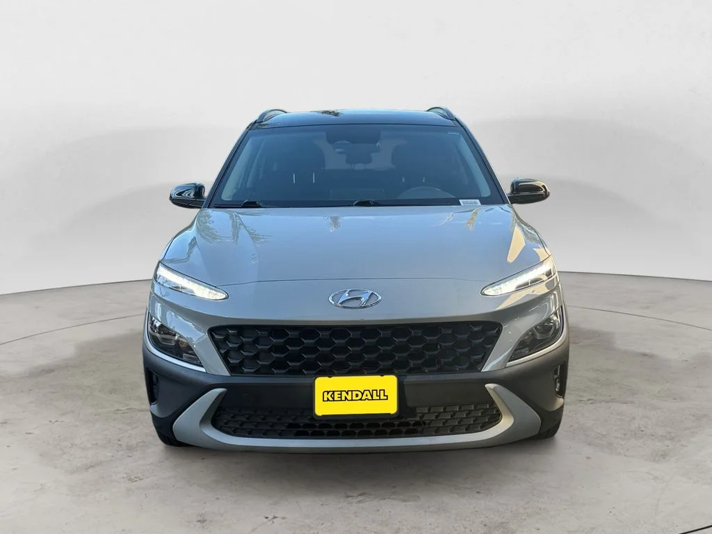 Certified Used 2022 Silver Hyundai SEL image 2