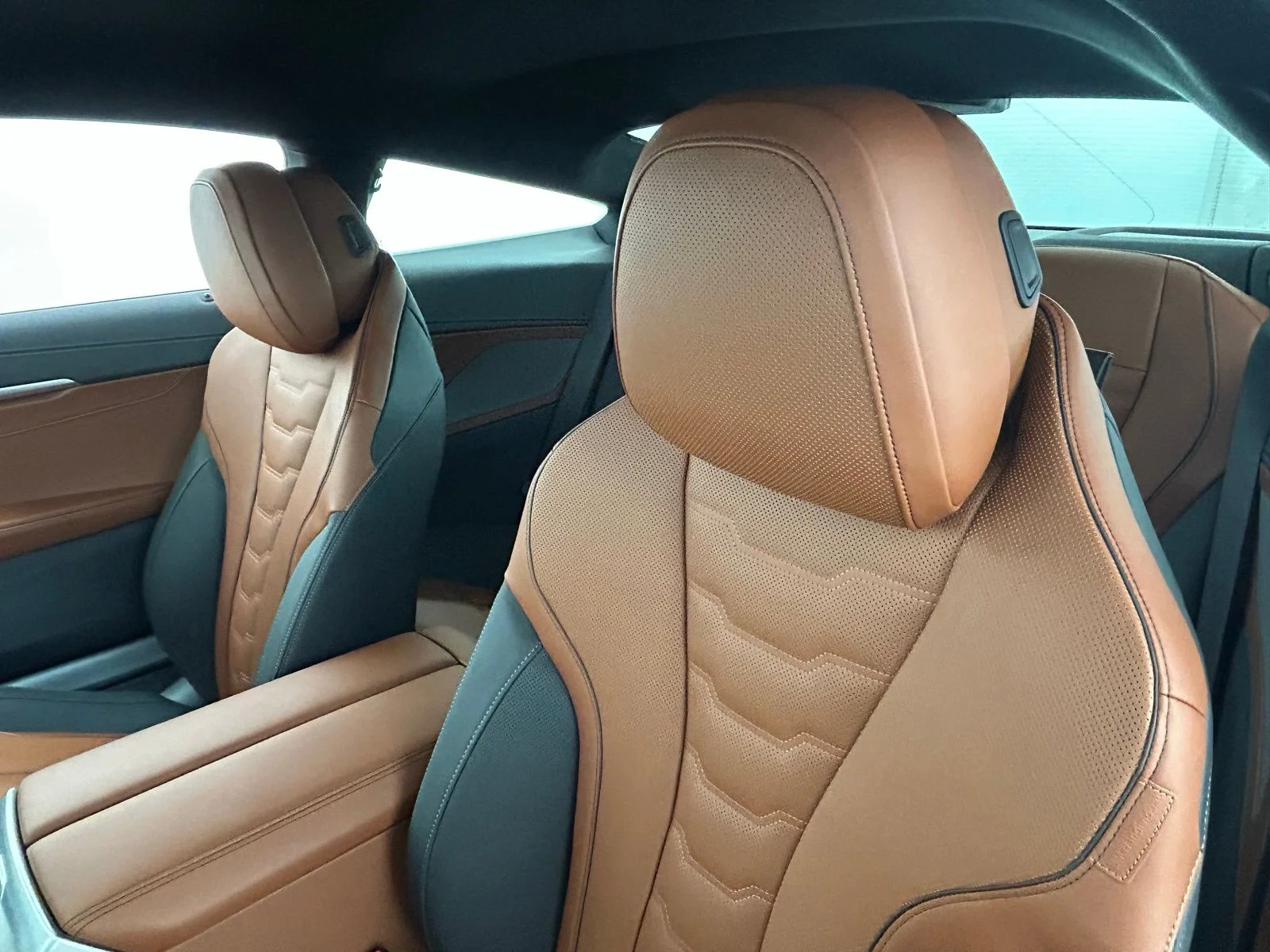 2026 BMW 8 Series 840i - Photo 29
