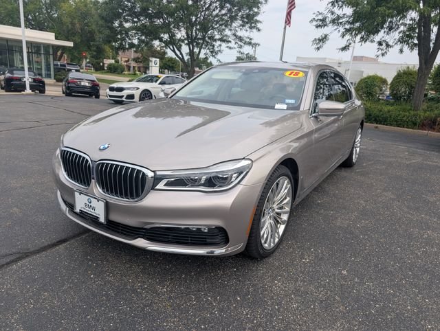 2018 BMW 7 Series 750i - Photo 11