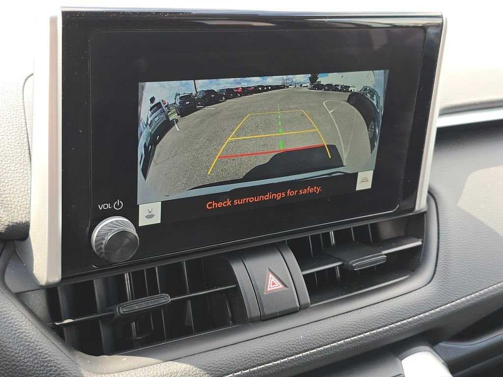 Used 2025 White Toyota XLE image 31