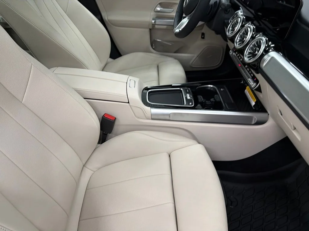New 2026 Gray Mercedes-Benz GLB 250 image 29