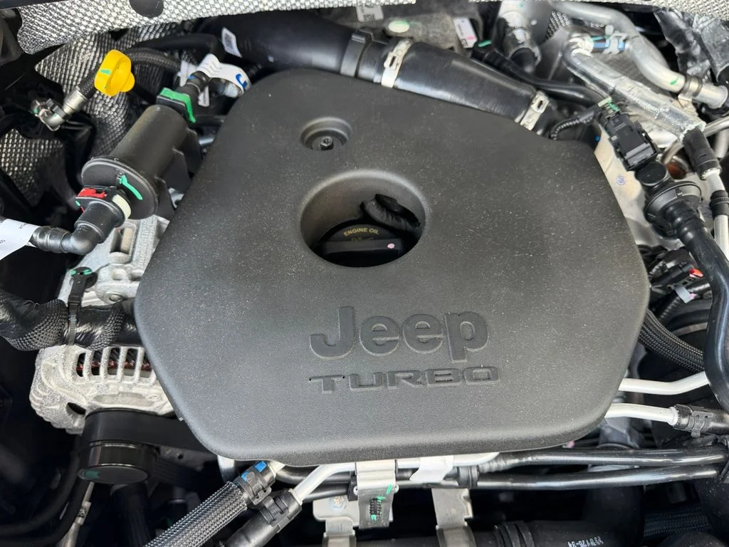 New 2026 Silver Zynith Jeep Altitude image 20