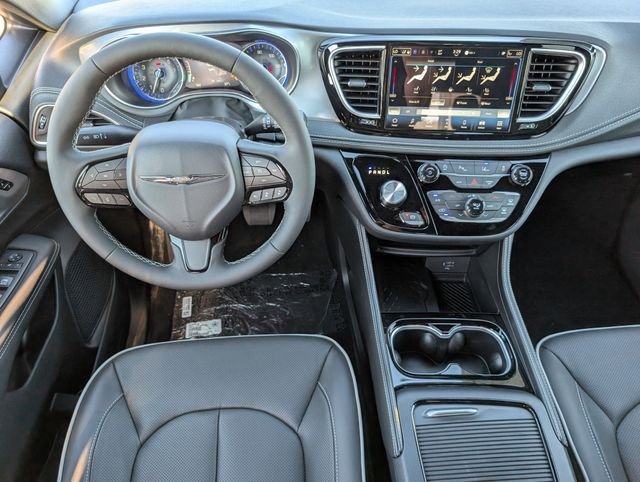 2026 Chrysler Pacifica Limited - Photo 6
