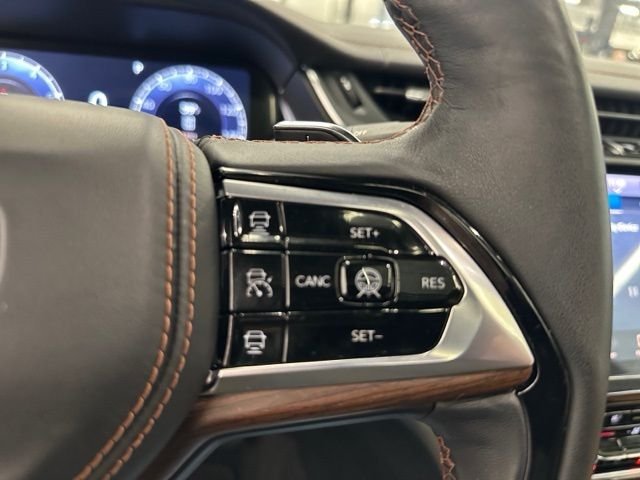 Used 2024 White Jeep Summit image 17