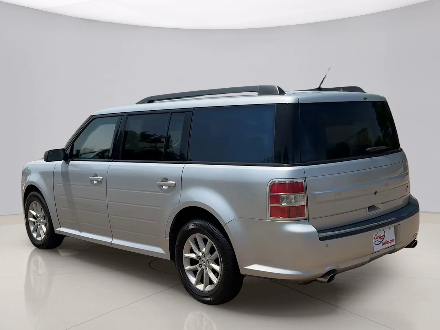 Used 2016 Silver Ford SE image 3
