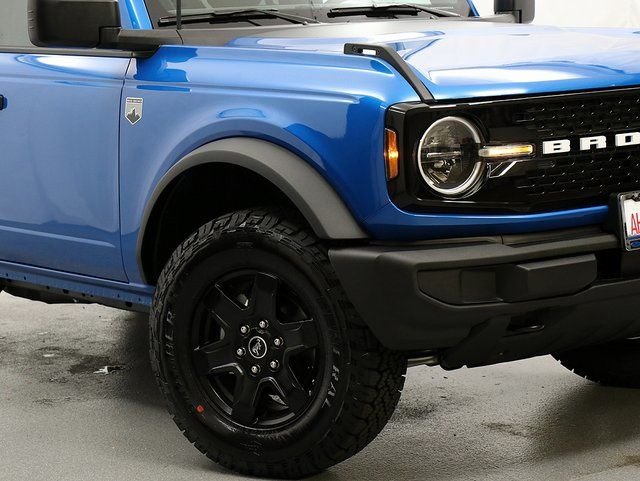 New 2025 Velocity Blue Metallic Ford Big Bend® image 3