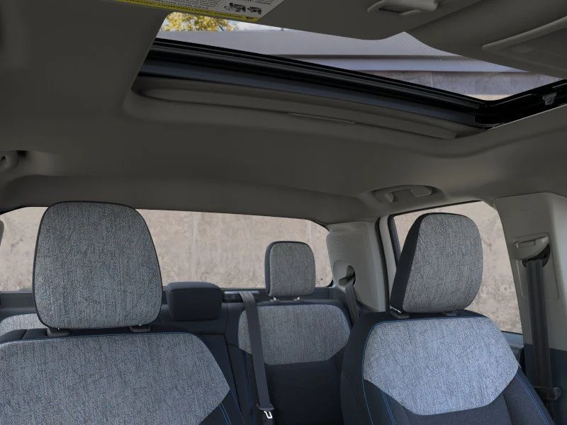 New 2026 Oxford White Ford XLT image 14