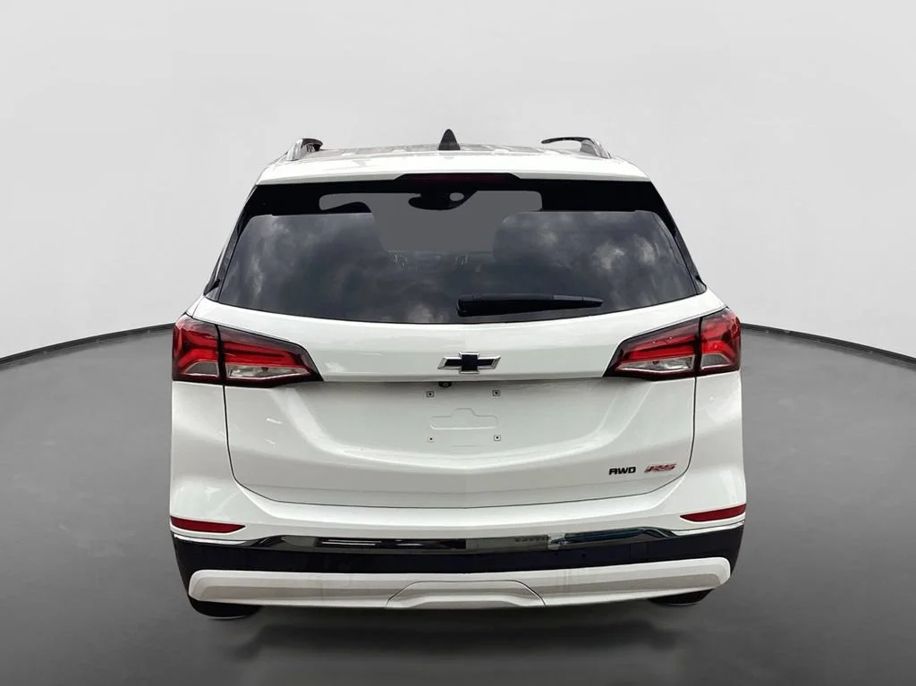 Used 2022 Summit White Chevrolet RS image 6