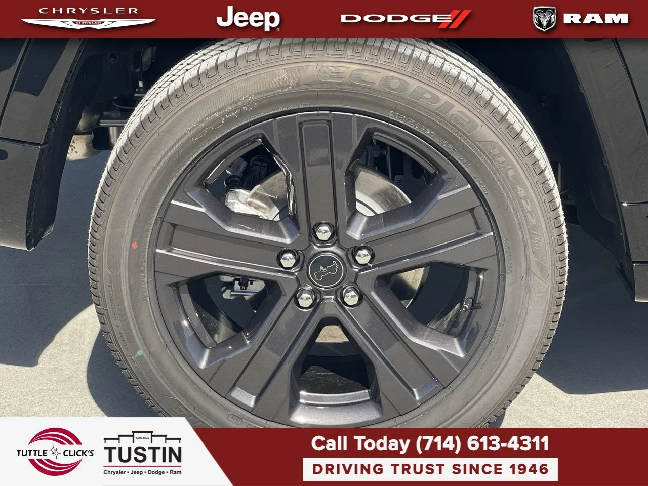 New 2027 High-Gloss Black Paint Jeep Limited Reserve image 17