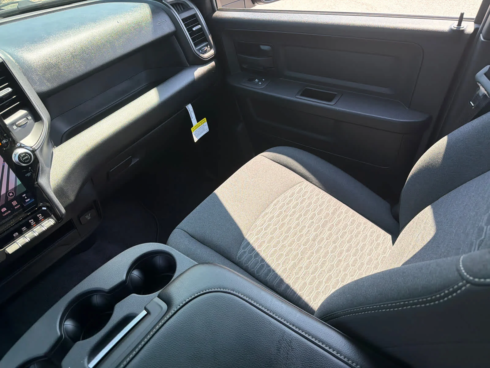 New 2026 Granite Crystal Metallic Clearcoat Ram Tradesman image 20