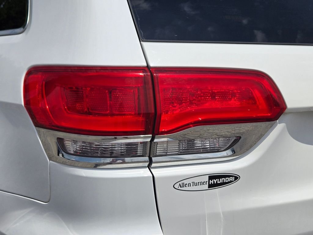 Used 2019 White Jeep Limited image 7