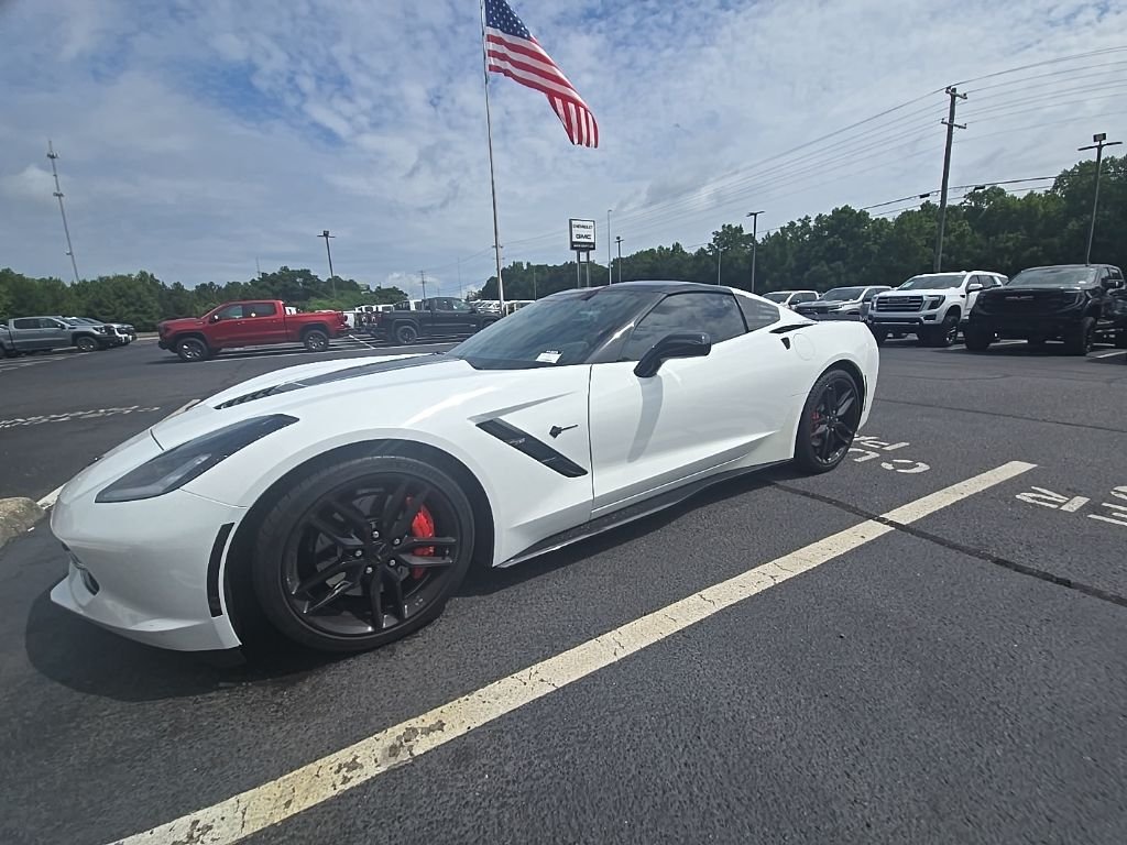 Used 2016 White Chevrolet Stingray Z51 image 1