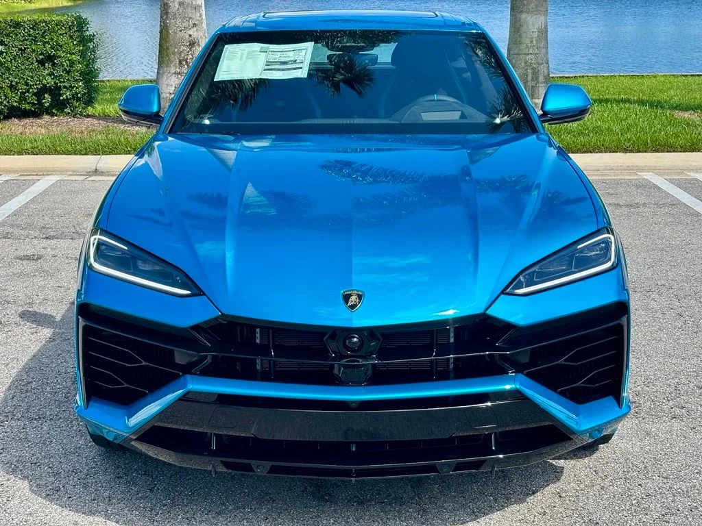 New 2026 Blue Lamborghini SE image 2