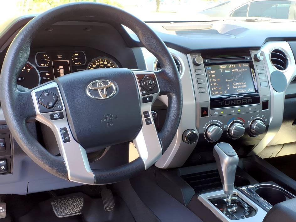Used 2024 Lunar Rock Toyota Limited image 25
