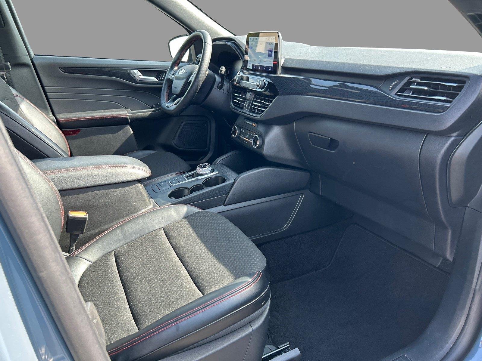 Used 2025 Vapor Blue Ford ST-Line image 35