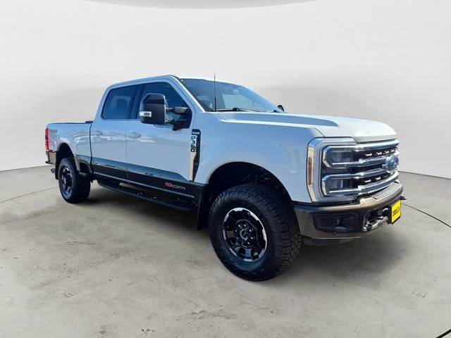 Used 2025 Oxford White Ford King Ranch image 3