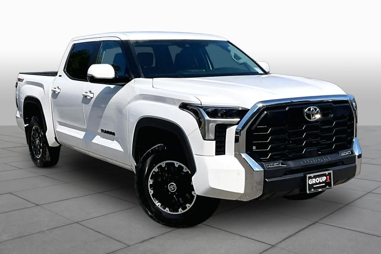 Used 2024 Ice Cap Toyota SR5 image 3