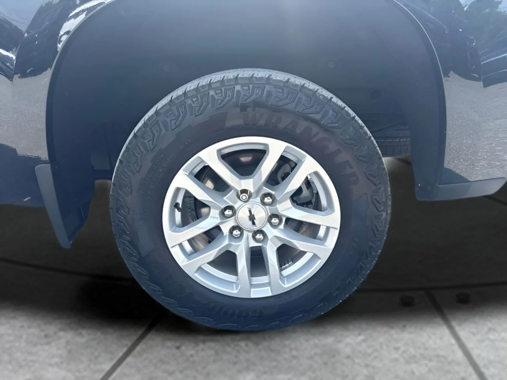 Used 2020 Black Chevrolet RST image 18