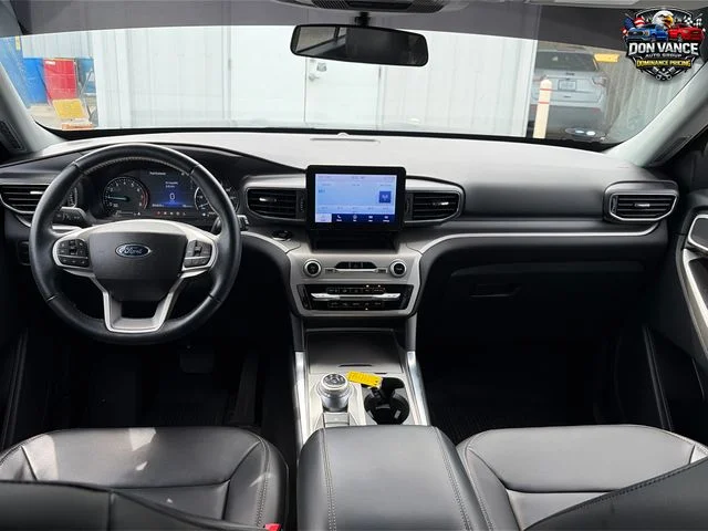 Used 2023 Black Ford XLT image 14