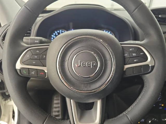 Used 2023 Alpine White Clearcoat Jeep Altitude image 28