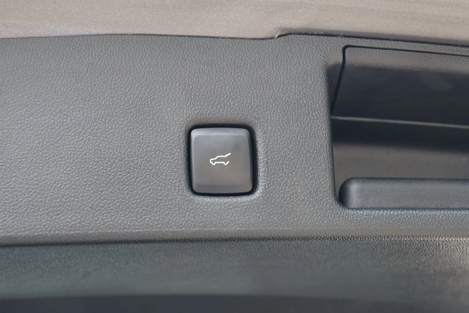 Used 2024 Gray Ford ST-Line image 33