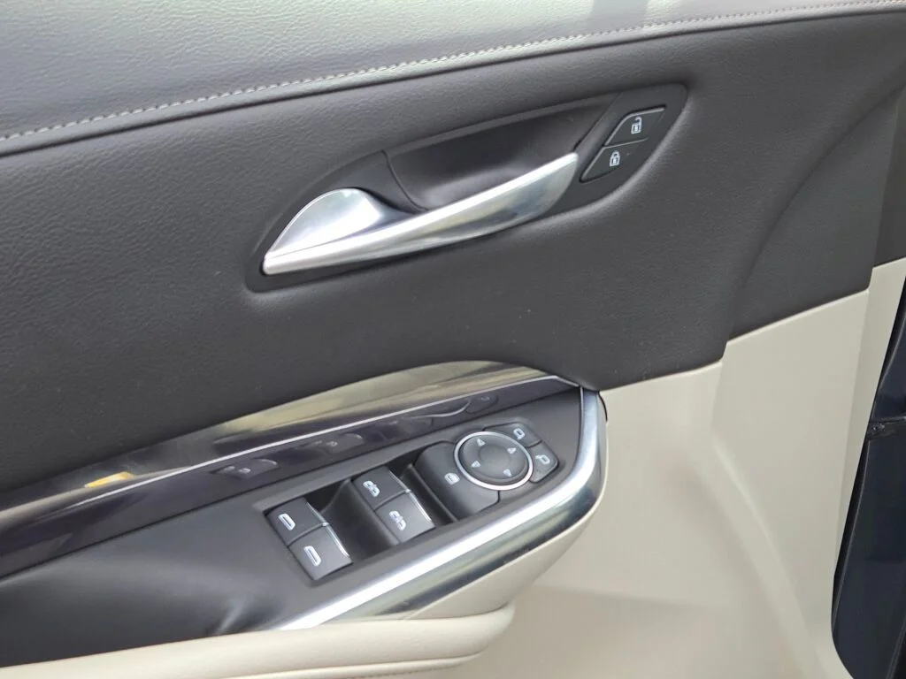Used 2021 Gray Cadillac Luxury image 22