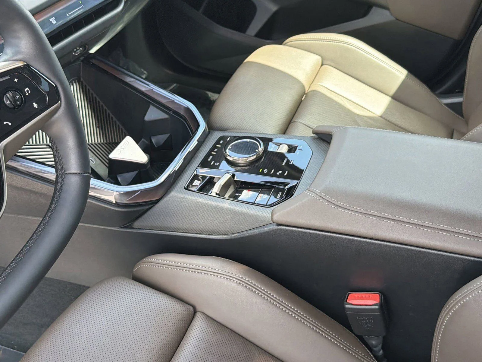 Certified Used 2025 Skyscraper Grey Metallic BMW 30 xDrive image 23
