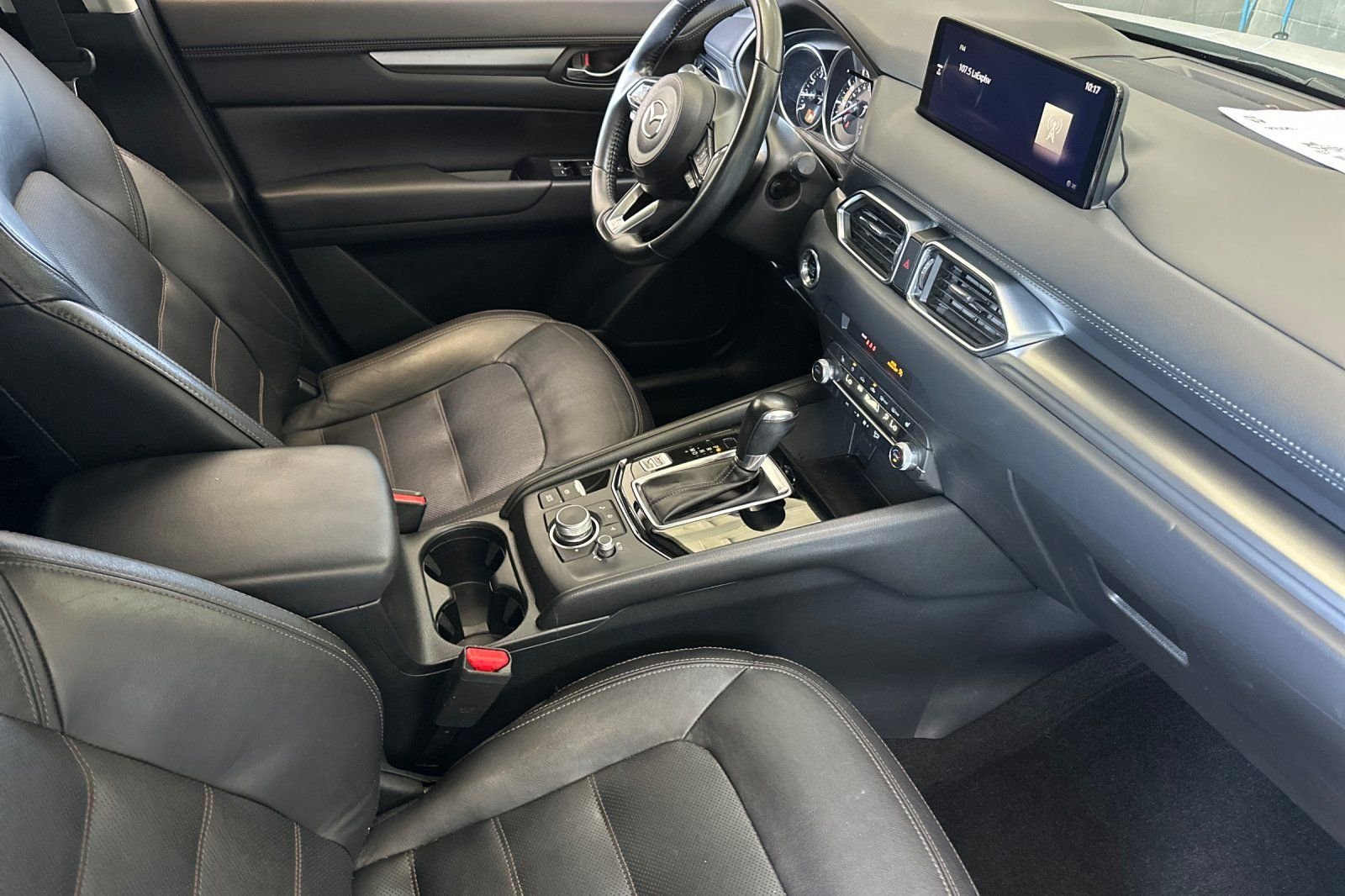 Used 2022 White Mazda 2.5 S Preferred Package AWD image 17