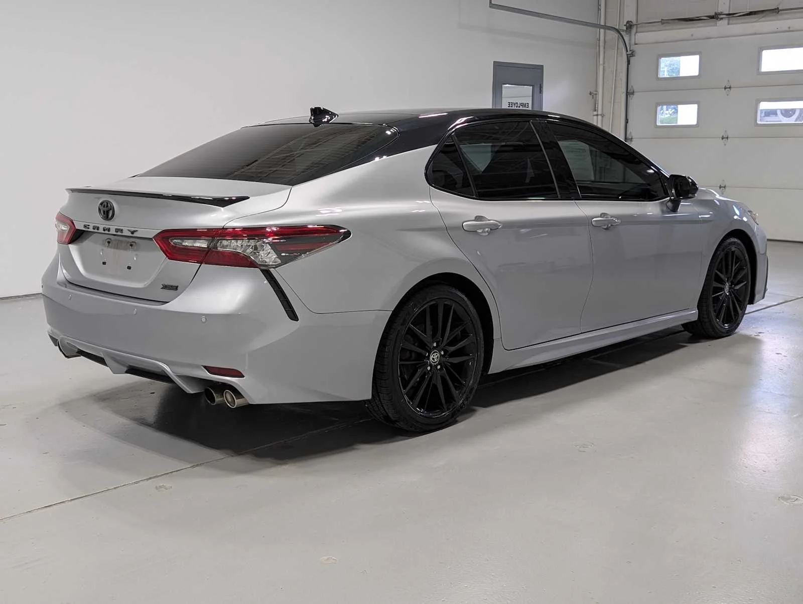Used 2022 Midnight Black Metallic Toyota XSE image 8