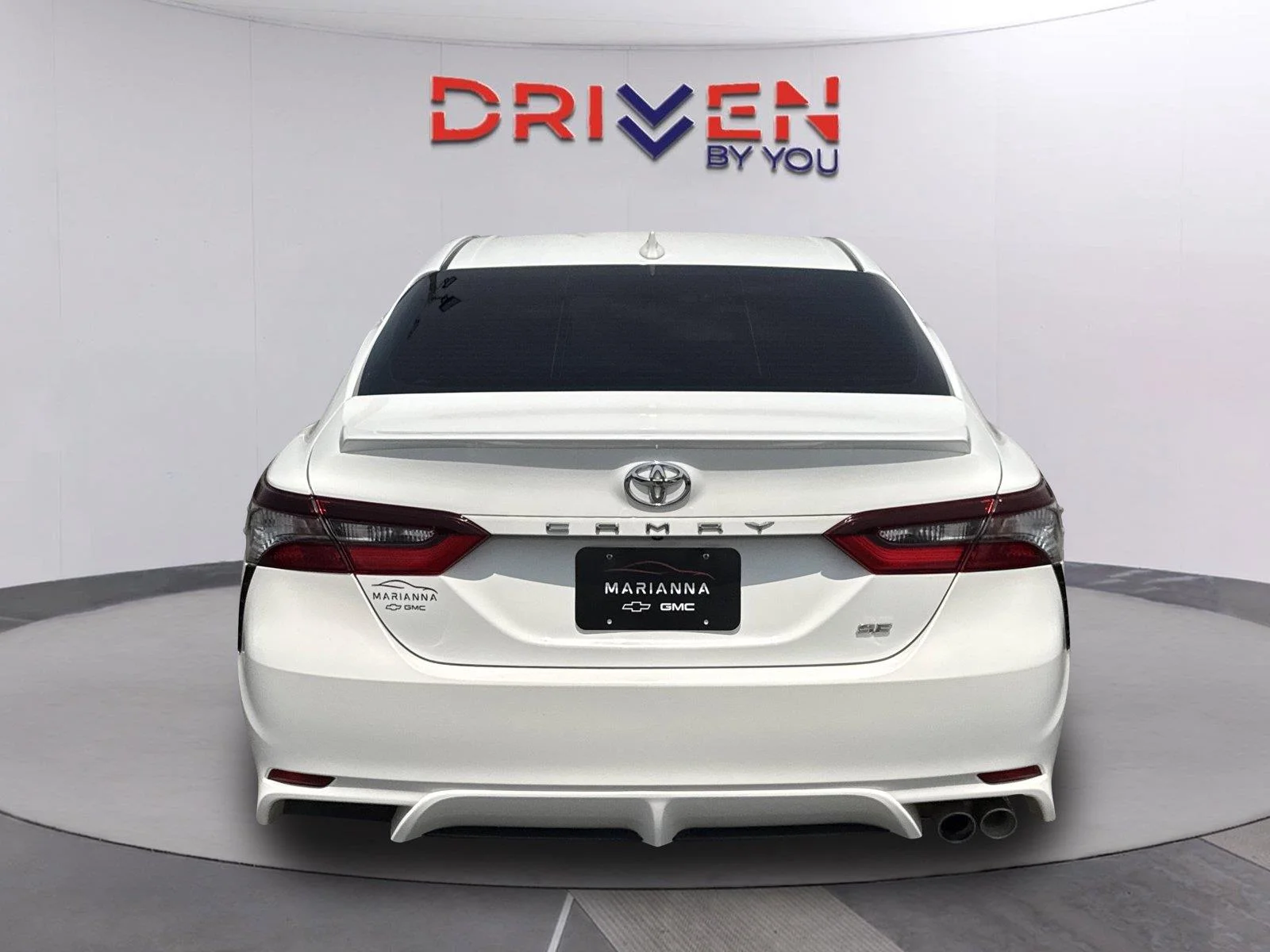 Used 2021 Super White Toyota SE Nightshade image 5
