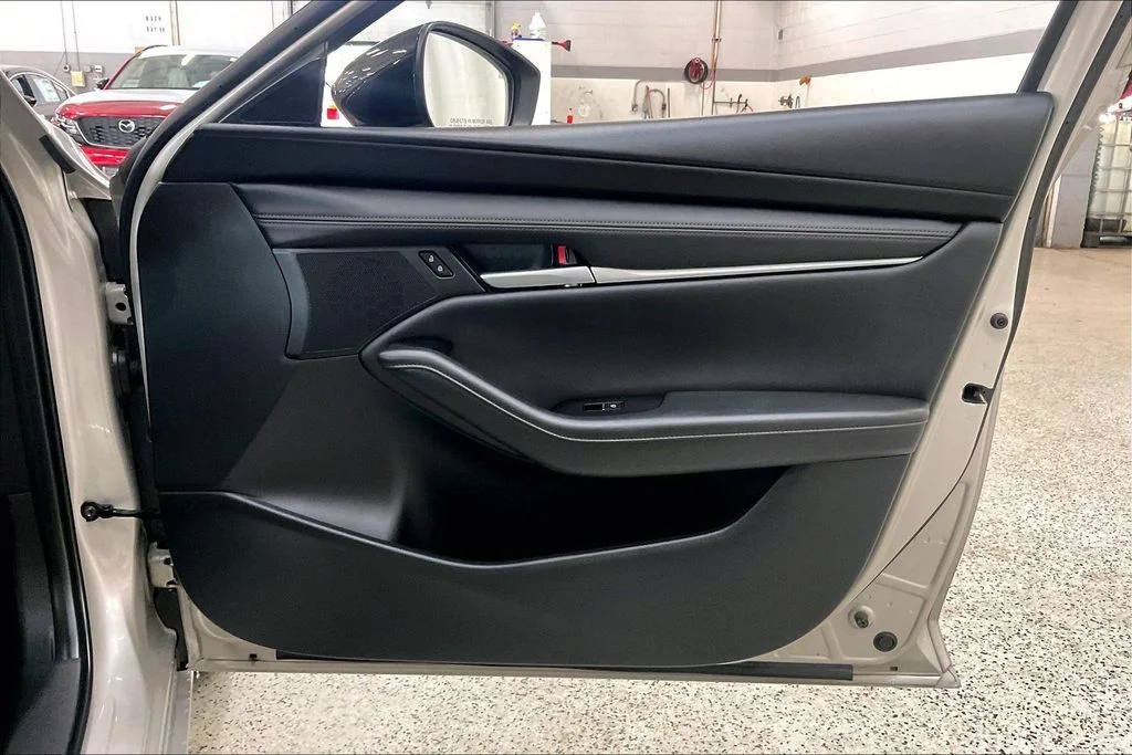 Used 2025 Silver Mazda 2.5 S Select Sport image 23