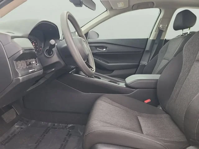 Used 2025 Gray Honda SE image 20