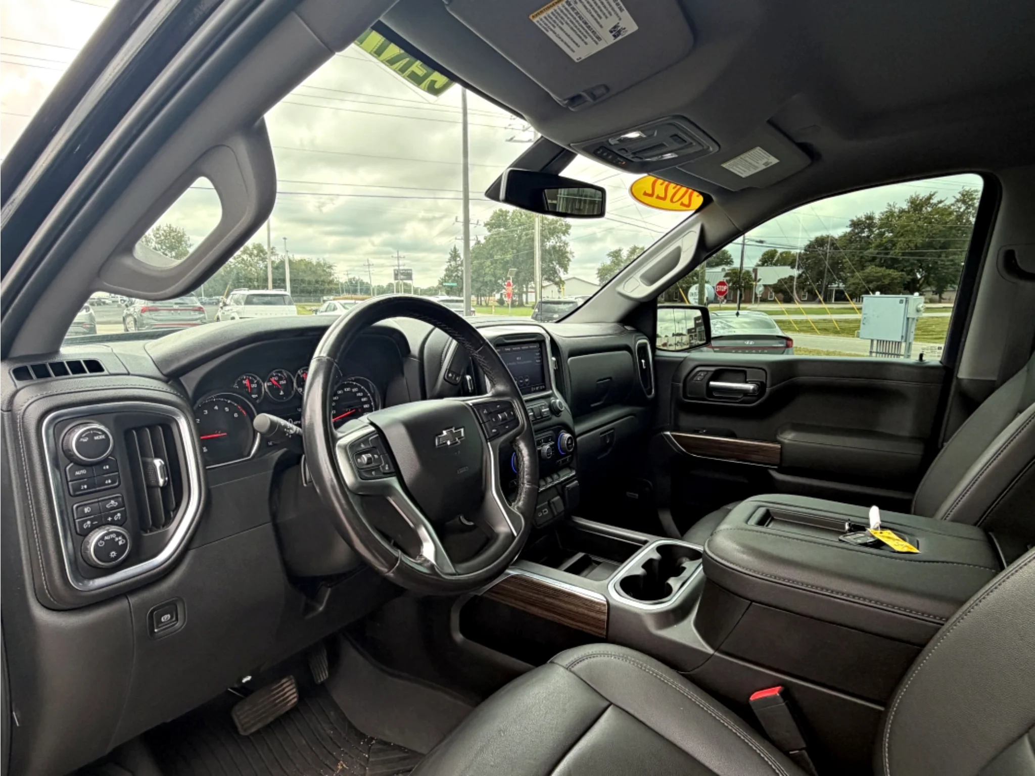 Used 2022 Black Chevrolet LT Trail Boss image 11