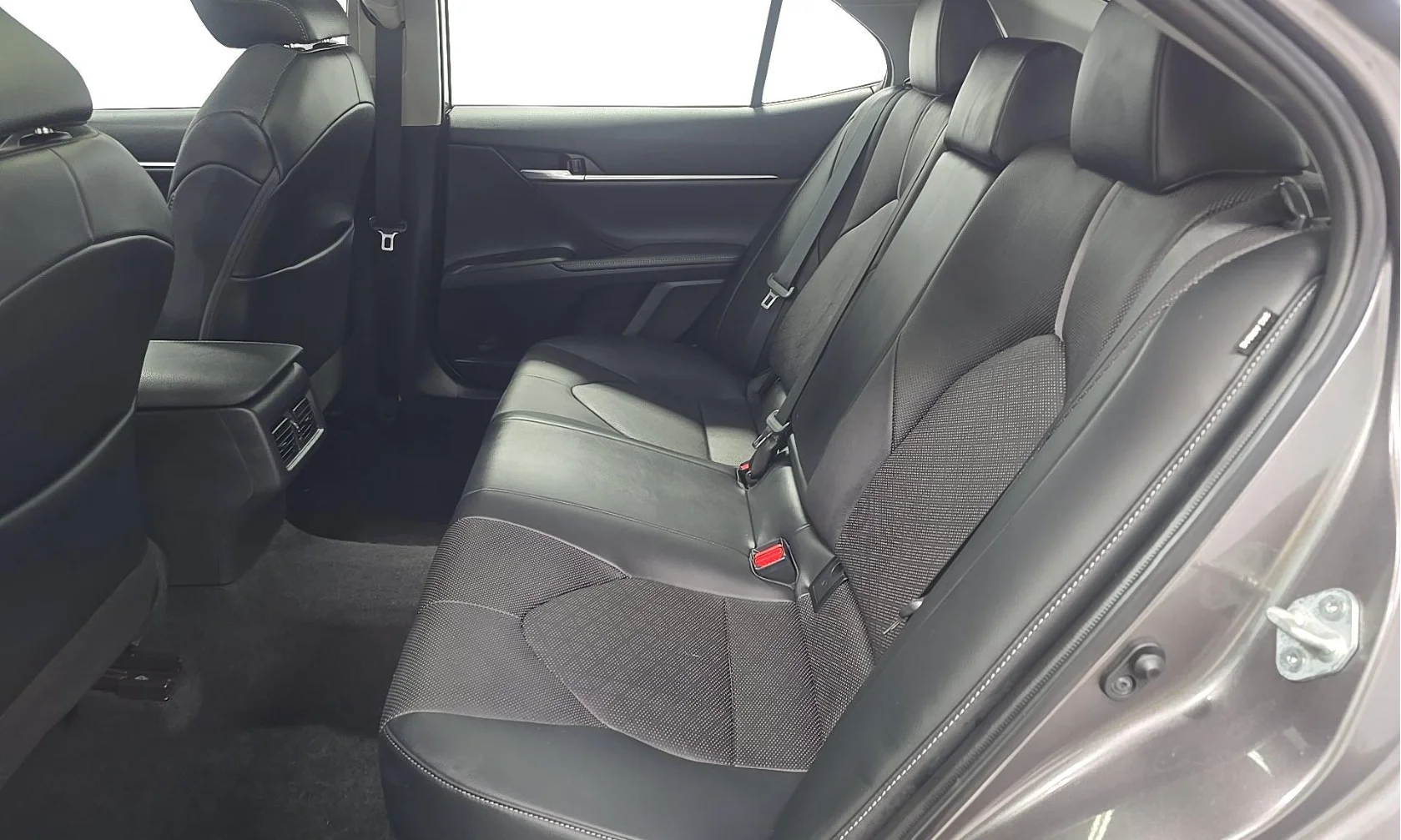 Used 2024 Predawn Gray Mica Toyota XSE V6 image 10