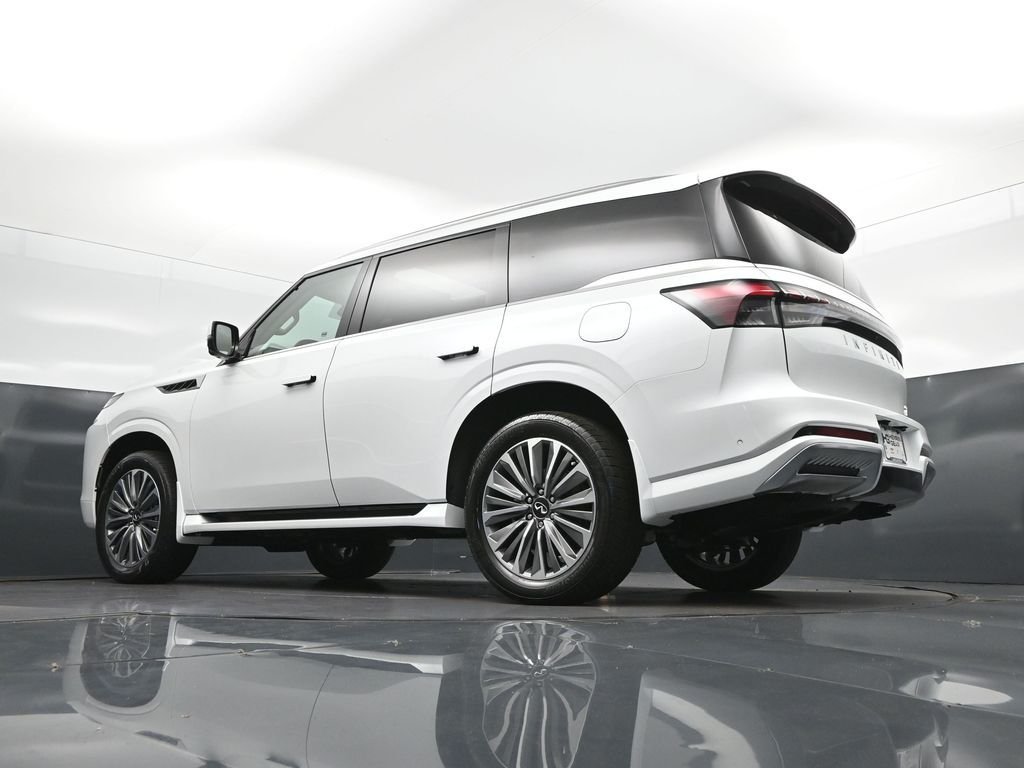 New 2026 RADIANT WHITE INFINITI Luxe 2WD image 41
