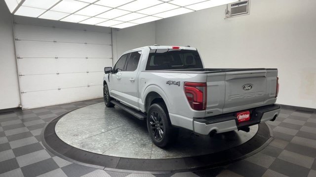 Used 2024 Avalanche Gray Ford LARIAT image 41